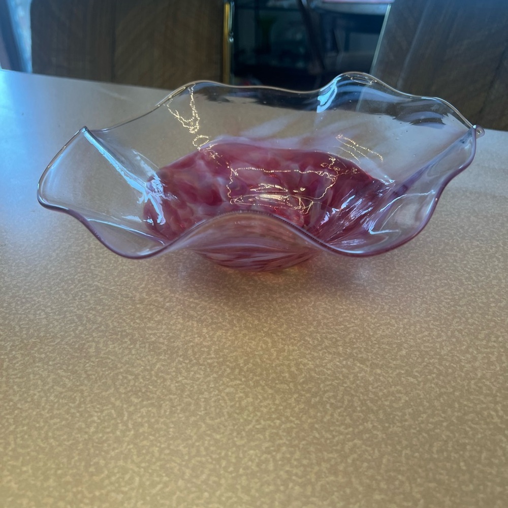 Murano Pink and Clear Swirl Glass Art bowl. Beautiful no chips - Picture 7 of 9